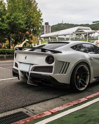 Ferrari F12 Carbon Fiber body Kit F12 Novitec N-largo-stijl voor- en achterbumper wielboog F12 voorlip diffuser spoiler