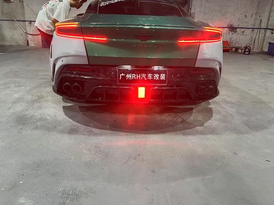 Aston Martin DB11 Carbon Fiber Body Kit DB11 Mansory-stijl voor- en achterbumper zijkant rok schutter motorkap spoiler