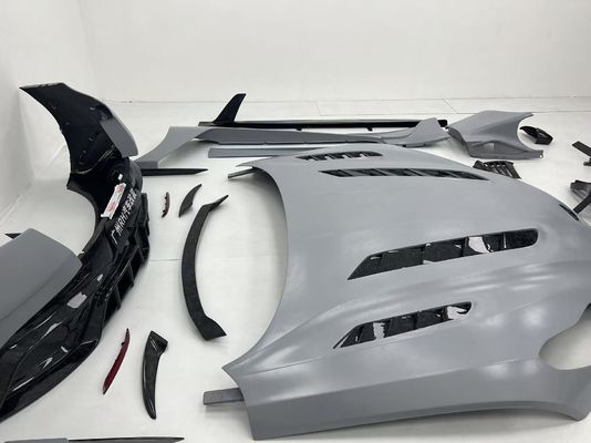 Aston Martin DB11 Carbon Fiber Body Kit DB11 Mansory-stijl voor- en achterbumper zijkant rok schutter motorkap spoiler