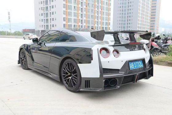 Nissan GTR Carbon fiber body Kit GTR r35 Upgraded 2024nismo stijl voor- en achterbumper spoilers motorkap schutters