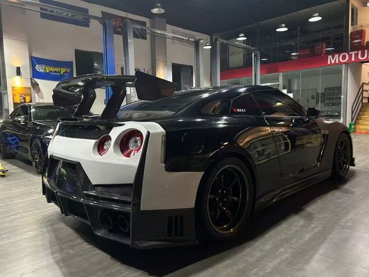 Nissan GTR Carbon fiber body Kit GTR r35 Upgraded 2024nismo stijl voor- en achterbumper spoilers motorkap schutters