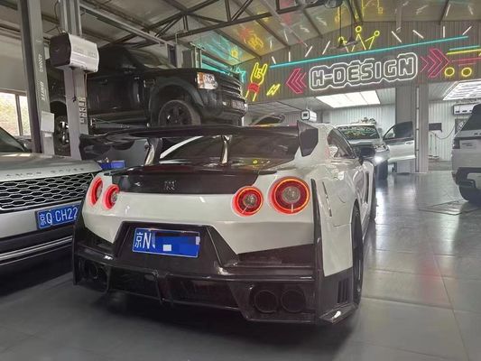 Nissan GTR Carbon fiber body Kit GTR r35 Upgraded 2024nismo stijl voor- en achterbumper spoilers motorkap schutters