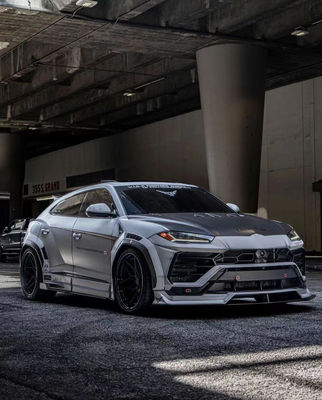 LB Style Wide-body Kit voor Lamborghini URUS Carbon Fiber Body Kit Urus Carbon Fiber Front Lip Diffuser Spoiler Wide-body Kit