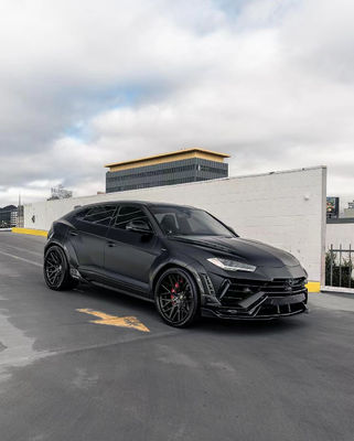 Zwarte Lamborghini Body URUS Upgraded 1016 Hood Spoiler Wide Body Kit