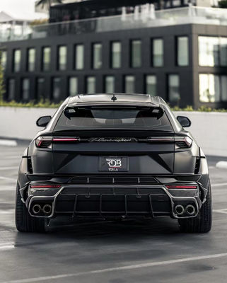 Zwarte Lamborghini Body URUS Upgraded 1016 Hood Spoiler Wide Body Kit