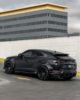 Zwarte Lamborghini Body URUS Upgraded 1016 Hood Spoiler Wide Body Kit