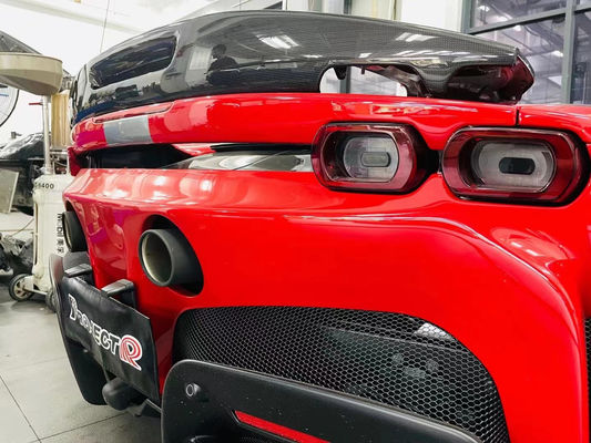 Spoiler van koolstofvezel Spoiler van koolstofvezel voor Ferrari SF90 SF90 Opgewaardeerde OEM-stijl Spoiler Tail