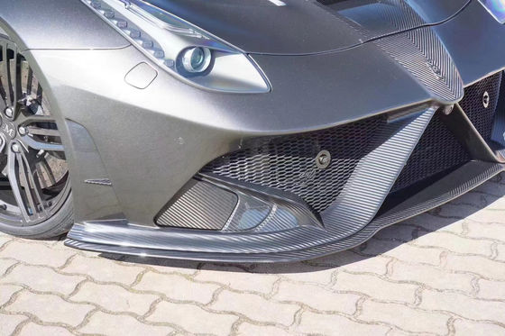 Voor Ferrari F12 Droog koolstofvezel body kit F12 Opgewaardeerde MSY stijl voor- en achterbumper spoiler hood