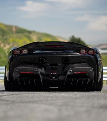 SF90 Ferrari Carbon Fiber Body Kit 1016 Style Voorlip Luchtinlaat Zwart Spoiler Fender