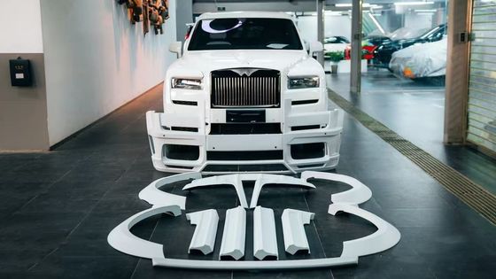 Zwarte Cullinan Rolls Royce Body Kit NT Style Voor- en achterbumper Widebody Kit