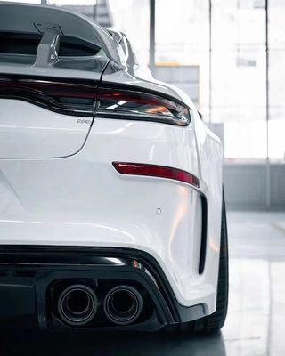 Autoonderdelen voor Porsche Palamela 971 Spoiler De Palamela 971 is verbeterd met een Techart Style Carbon Fiber Spoiler