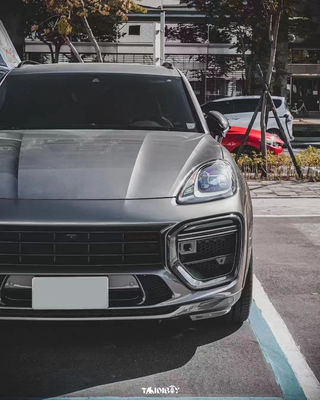 Cayenne Porsche Body Kit Droog koolstofvezel MTR-stijl voorlippendiffuser