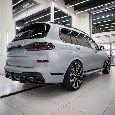 Voor BMW X7 Carbon Fiber Body Kit X7 Carbon Fiber Front Lip Diffuser Spoiler Hood Side Skirt Wide Body Kit
