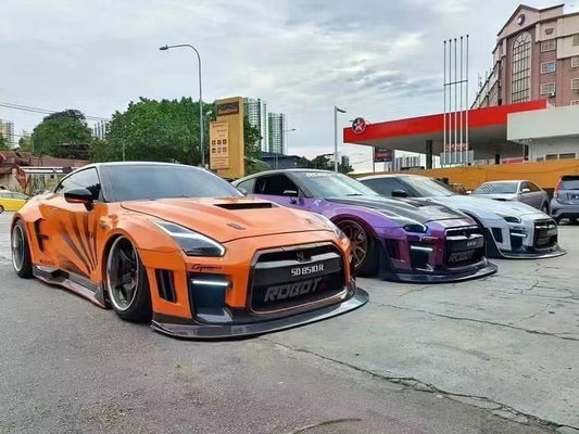 Op maat gemaakte 2022 Nissan Body Kit Voor- en achterkant GTR R35 Auto Bumper Covers