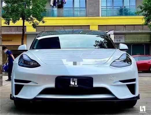Verkoop MODEL 3 Body Kit Upgrade voor de Tesla Model 3 Met robot-stijl voor- en achterbumper spoilers