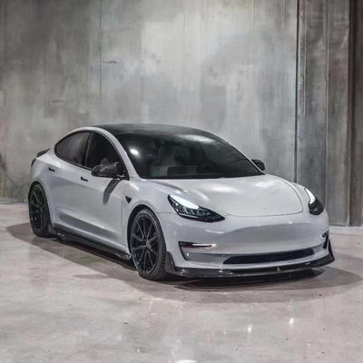 Hoogwaardige koolstofvezel model 3 koolstofvezel body kit voor model 3 voorkant schep achterste diffuser spoiler zijkant rok