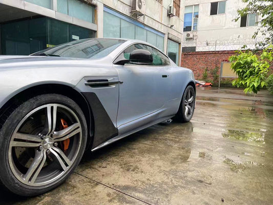 Nieuw product voor Aston Martin DB9 Body Kit DB9 Verbeterde DBS-stijl Voor- en achterbumpers