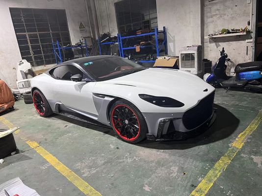 DB11 Aston Martin Widebody Kit Groene bumper Lip Splitter Db11 Body Kit