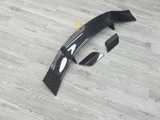 Bright Black Aston Martin Body Kit DBX MSY Stijl Carbon Fiber Spoiler Wing