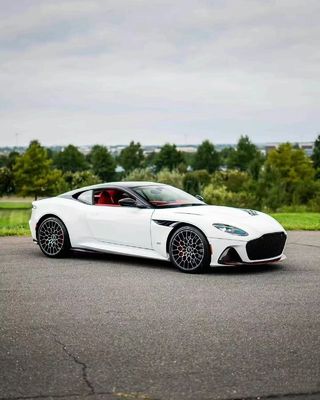 DBS Aston Martin Body Kit Wit 770 Style Voorverspreider In Auto Lip Diffuser