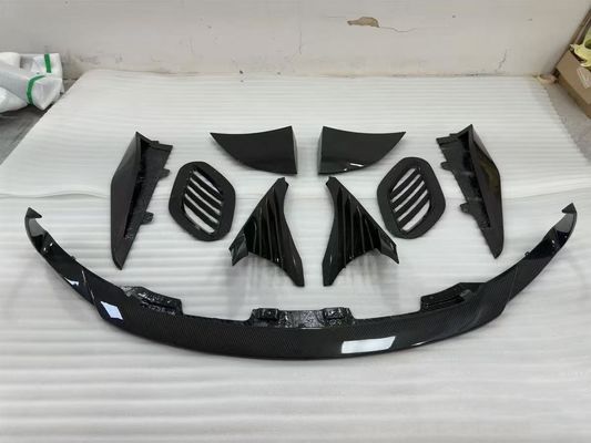 DBS Aston Martin Body Kit Wit 770 Style Voorverspreider In Auto Lip Diffuser