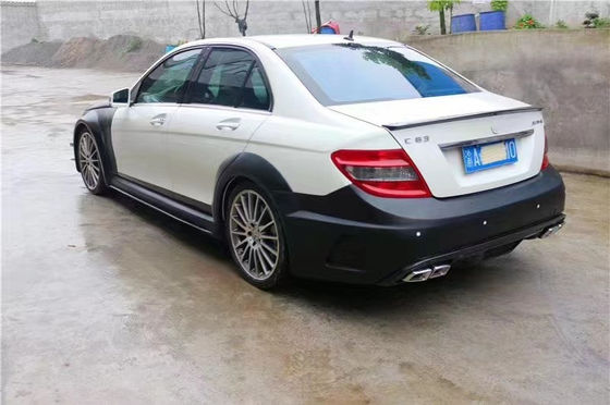 Voor Mercedes W204 C63 Body Kit W204 Upgraded Black Series Style Front en achter Bumper Hood Widebody Kit